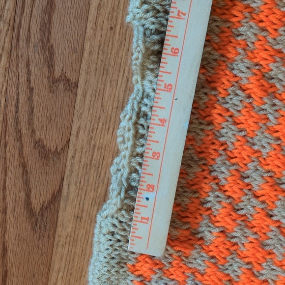NEW! Hand Knit Acrylic Houndstooth Intarsia FITTED Sweater Vest Orange Tan S - Picture 7 of 9